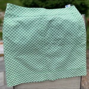 Talbots skirt-green + white. Fully lined, side pockets, defined waist + hem.NWOT